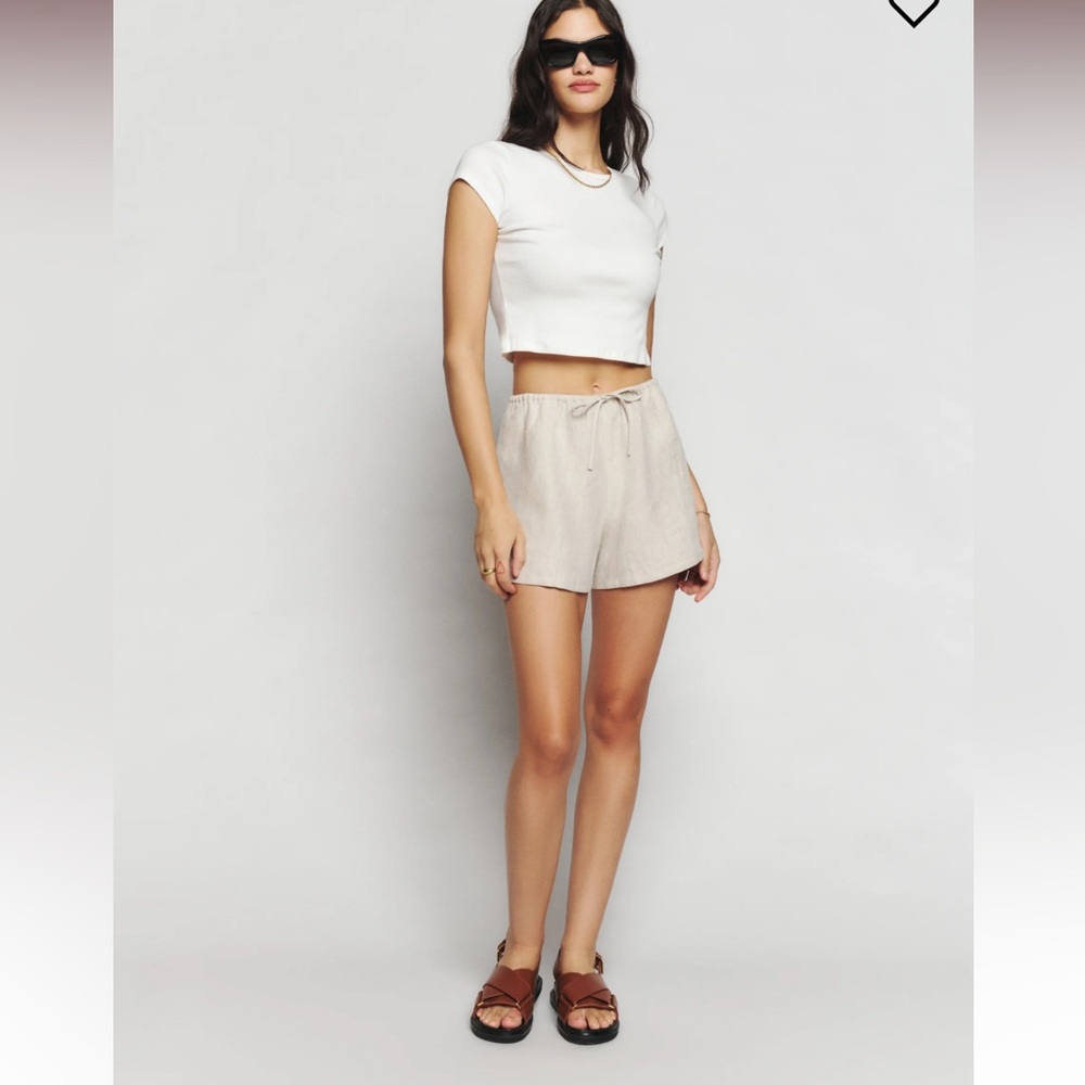 Reformation Zoey linen shorts in oatmeal